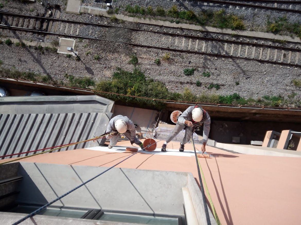 Lavorazioni su facciata dall'alto