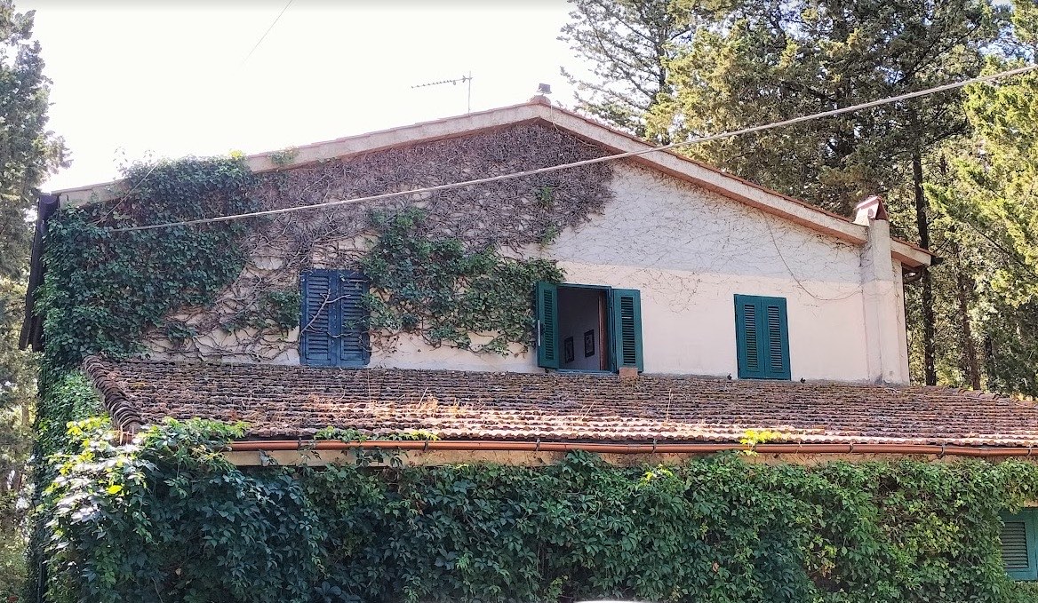 Facciata prima dell'intervento